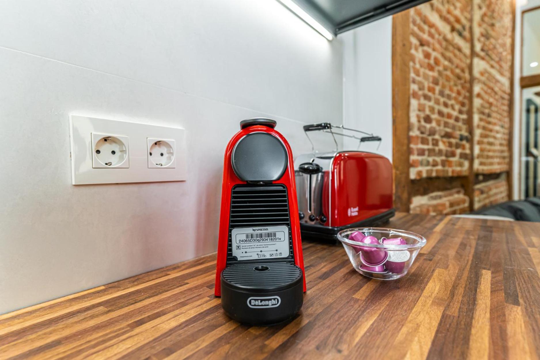 Vr Jeronima Apartments Мадрид Екстериор снимка